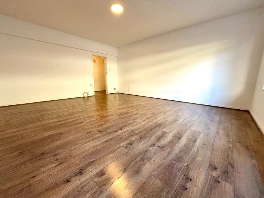 To Let 2 Bedroom Property for Rent in Sea Point Western Cape